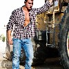 Waleed Sokkar in casual jeans look photo
