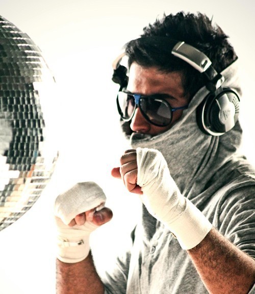 Abdulaziz Kassar photo from music video Ayeshny