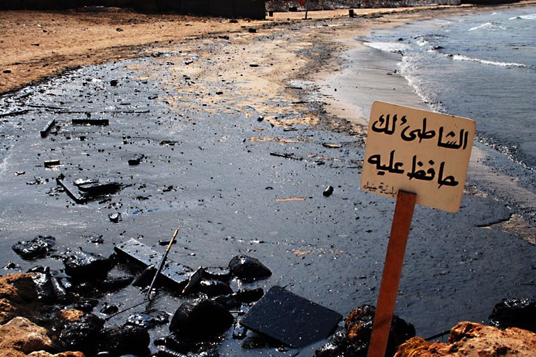 Photo Oil Spill Eddeh Sands 3