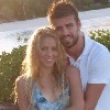 Shakira and boyfriend Gerard Pique photo
