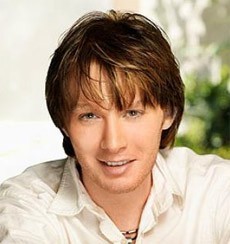 Photograph of Clay Aiken Person United States