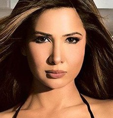 Photograph of Kim Sharma Person India